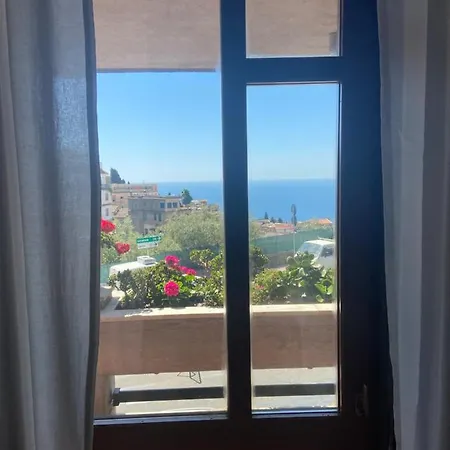 Centaurea With Private Parking Taormina